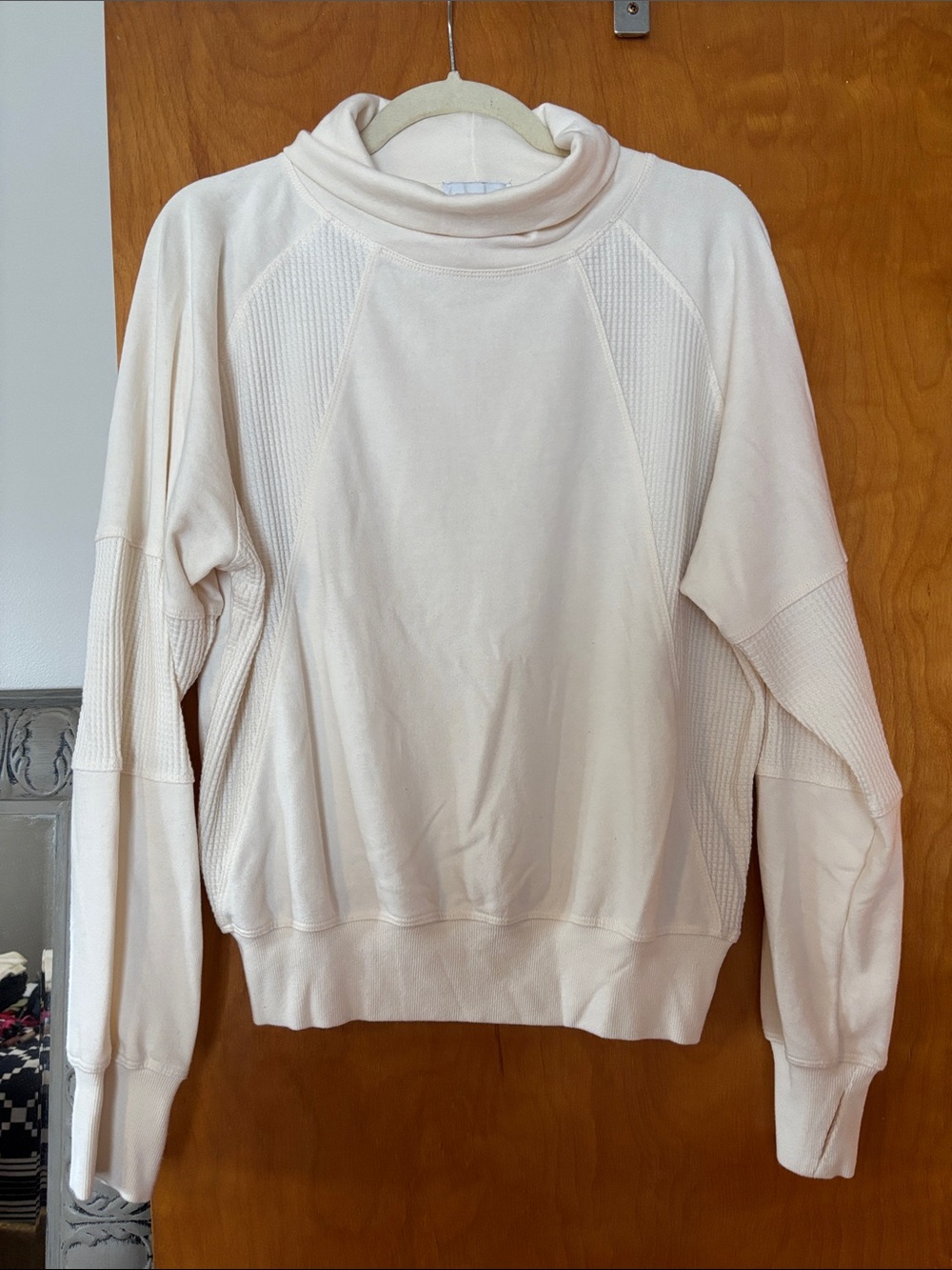 Evereve Cream Mock Neck Pullover